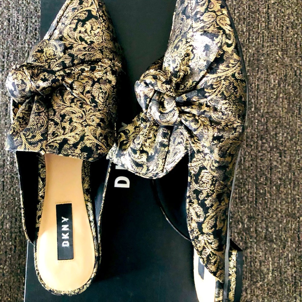 DKNY MULES